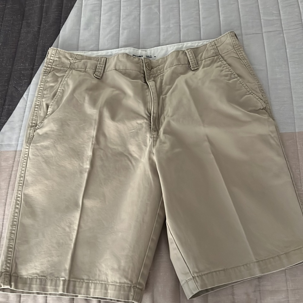 Old Navy men’s shorts size 36
